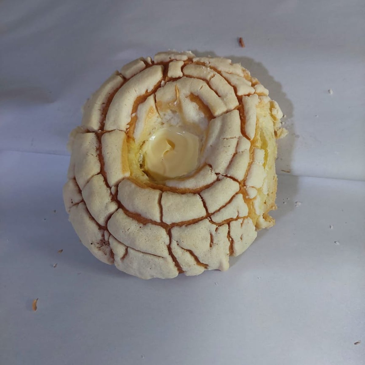 Concha con mermelada o crema 